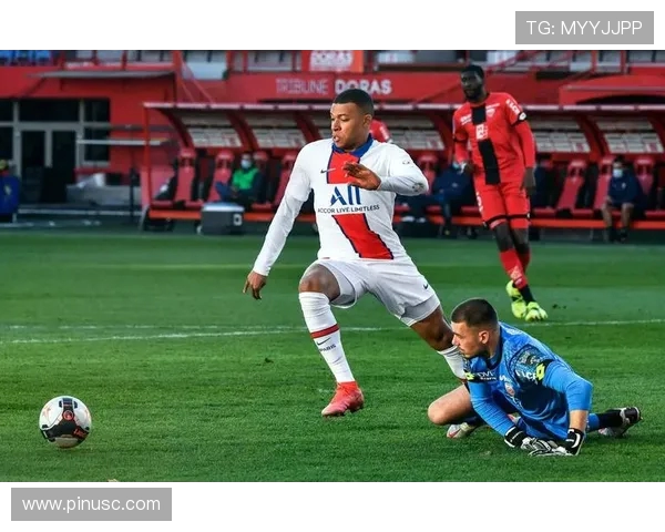 法甲-姆巴佩失单刀 巴黎0-1负雷恩!3分优势领跑